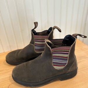 Blundstone Brown Ankle Boots with Striped Accents
